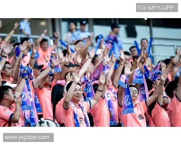 广东社媒分享球员通道喊口号片段： 熟悉的口号即将在主场响起！