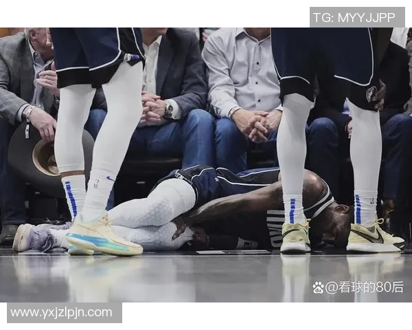 新浪NBA独行侠队热点小时报丨2026年01月11日17时_今日实时NBA独行侠队热点速递